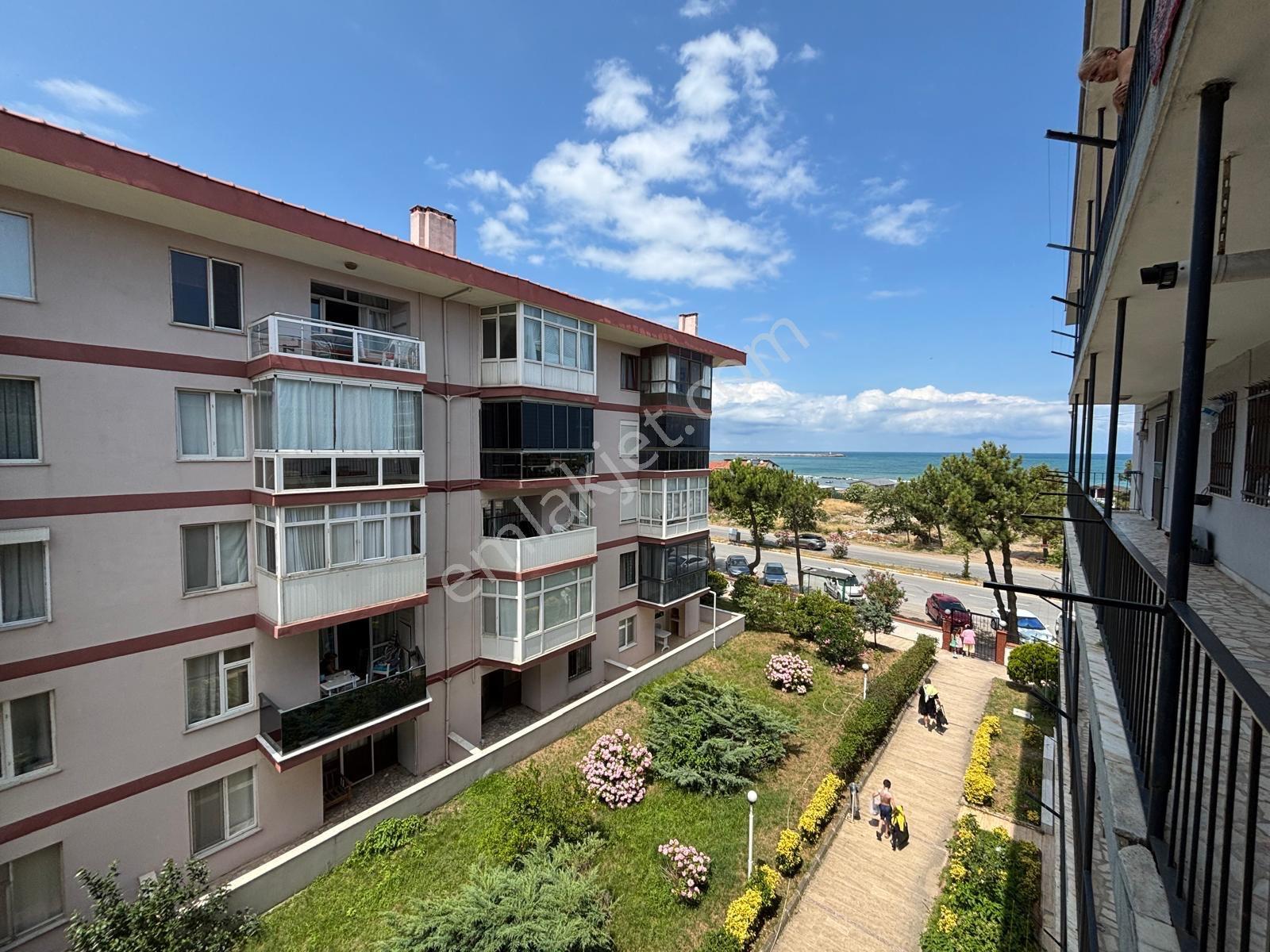 Denize Yürüme Mesafesinde Deniz Manzaralı 2+1 Satılık Daire!!