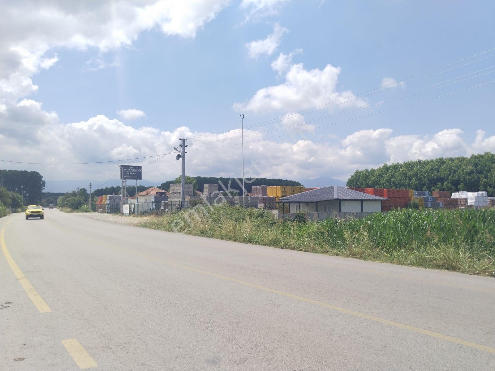 Akermax Dan Akyazı Girişinde Caddeye Cephe Satılık İmarlı Arazi