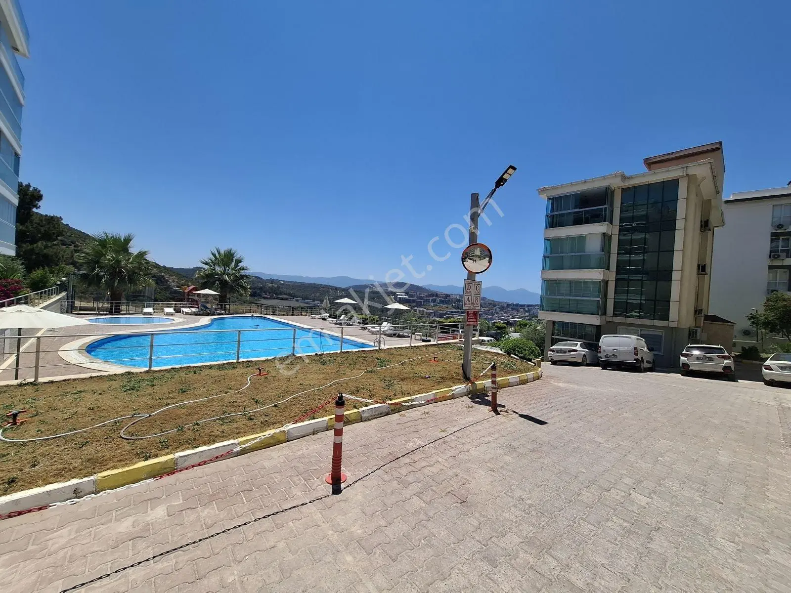 Kuşadası Ege Mahallesinde Satılık Masrafsız 3 Oda 1 Salon Daire - Görsel 35