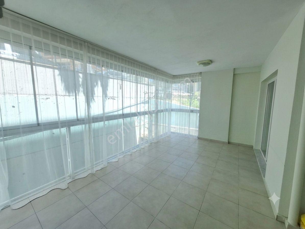 Kuşadası Ege Mahallesinde Satılık Masrafsız 3 Oda 1 Salon Daire - Görsel 8
