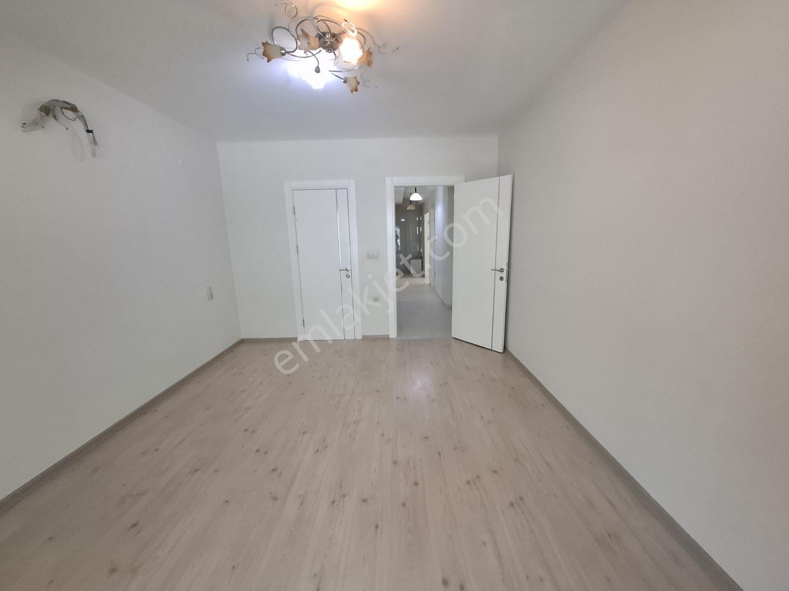 Kuşadası Ege Mahallesinde Satılık Masrafsız 3 Oda 1 Salon Daire - Görsel 28