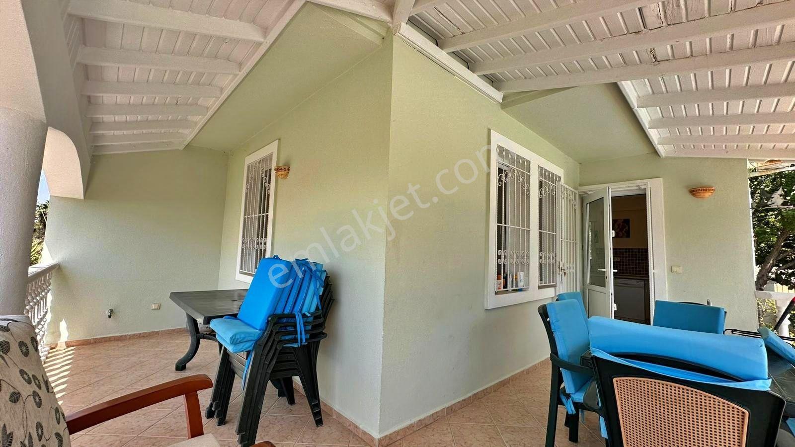 Acil Satılık! Babadağ Yolunda 630 M2 Arsa Paylı 4 Yatak Odalı Villa - Görsel 15