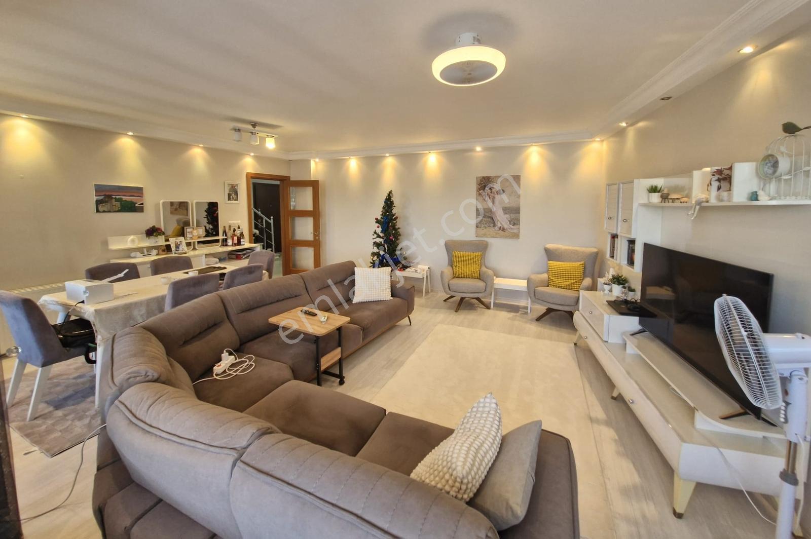 Göktürk Çeşmebaşı Cad.220m Asansörlü Otoparklı 5+1 Dubleks - Görsel 4