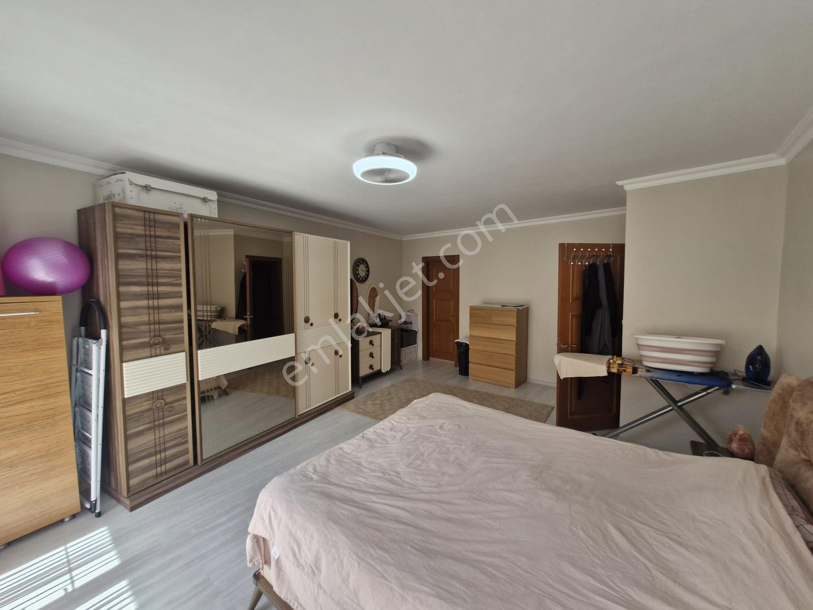 Göktürk Çeşmebaşı Cad.220m Asansörlü Otoparklı 5+1 Dubleks - Görsel 14