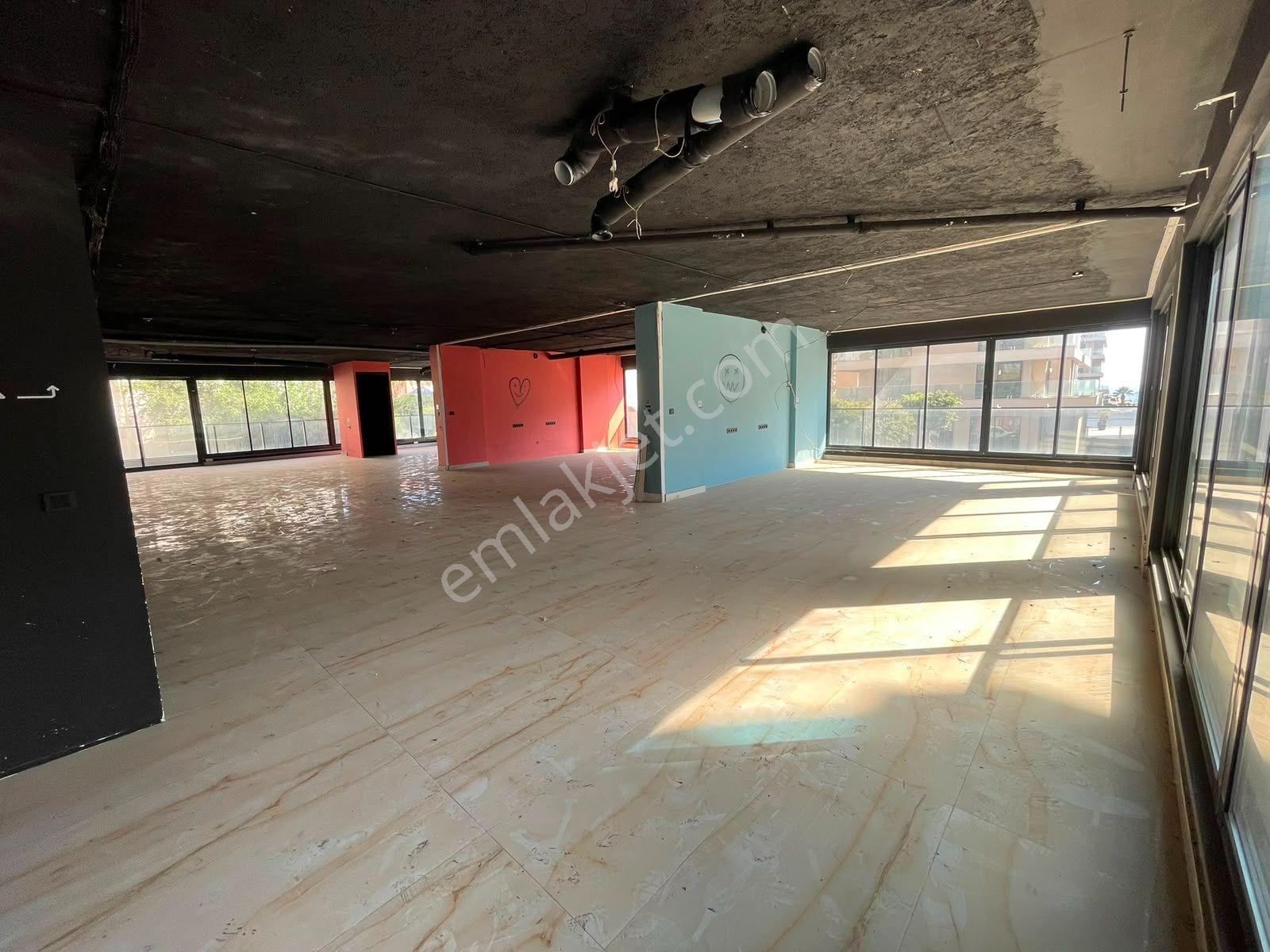 Alanya Mahmutlar'da Kiralık 550 M² Geniş Cepheli Mağaza - Görsel 10
