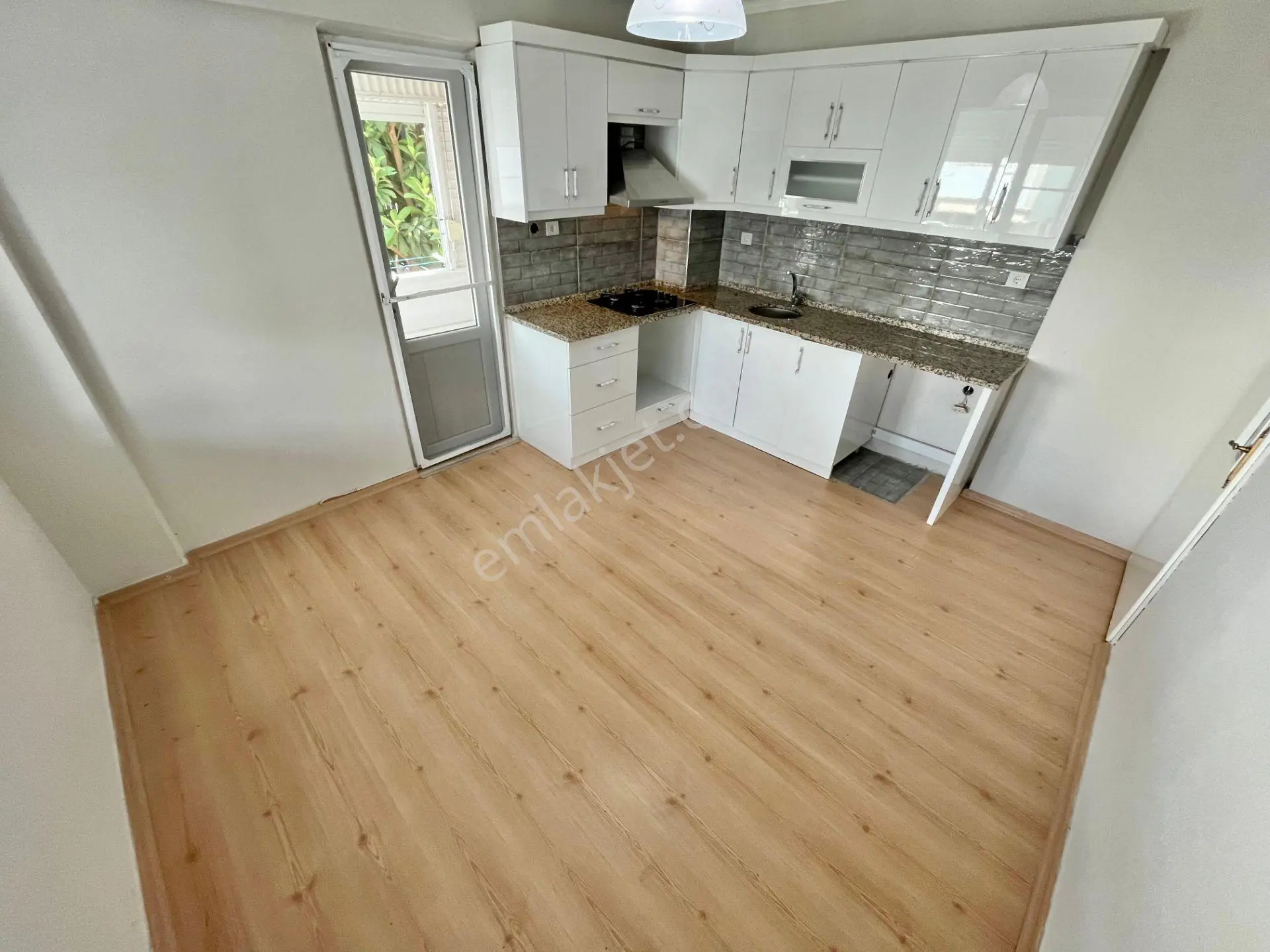 Gümüşden Akçayda Denize 100m Ön Cephe Arakat Şahane 2+1 Satılık Daire - Görsel 2