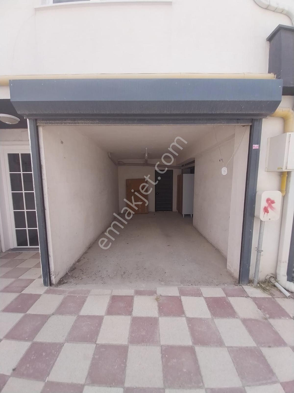 Çamlıca Tombakzade Bulvarı Yakını Özel Garajlı Satılık 2+1 Daire - Görsel 15
