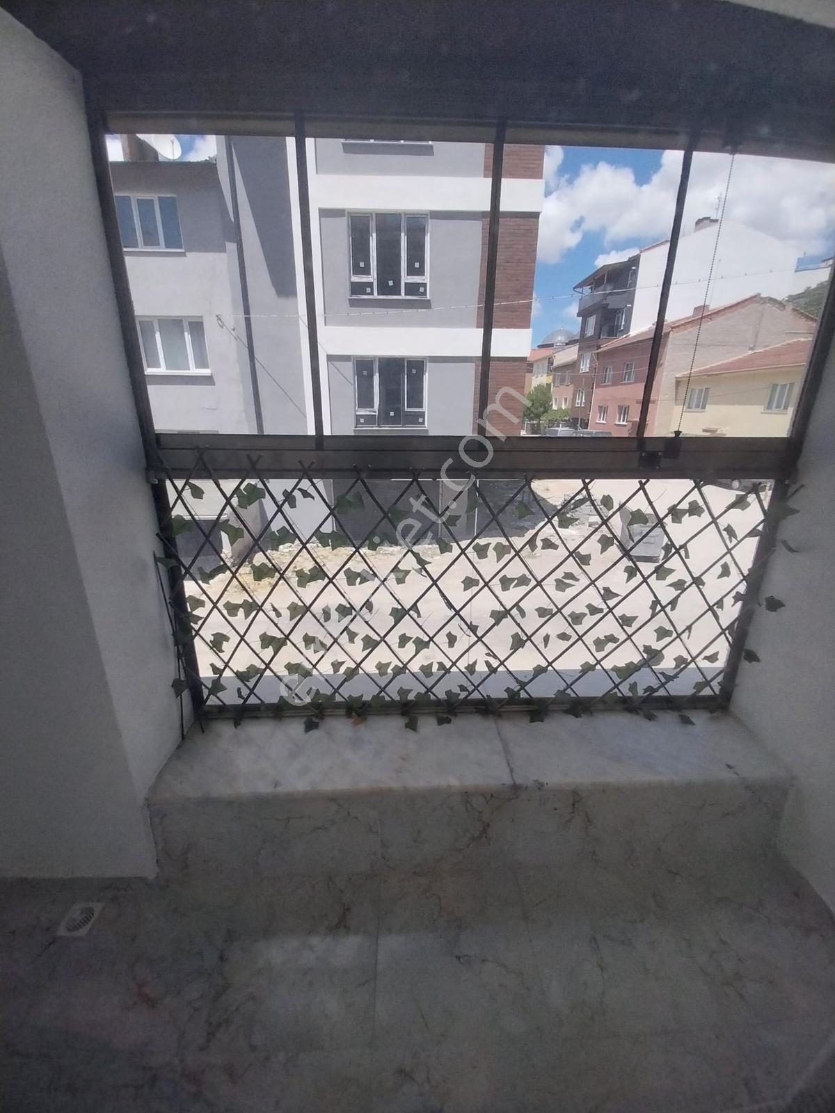 Çamlıca Tombakzade Bulvarı Yakını Özel Garajlı Satılık 2+1 Daire - Görsel 18