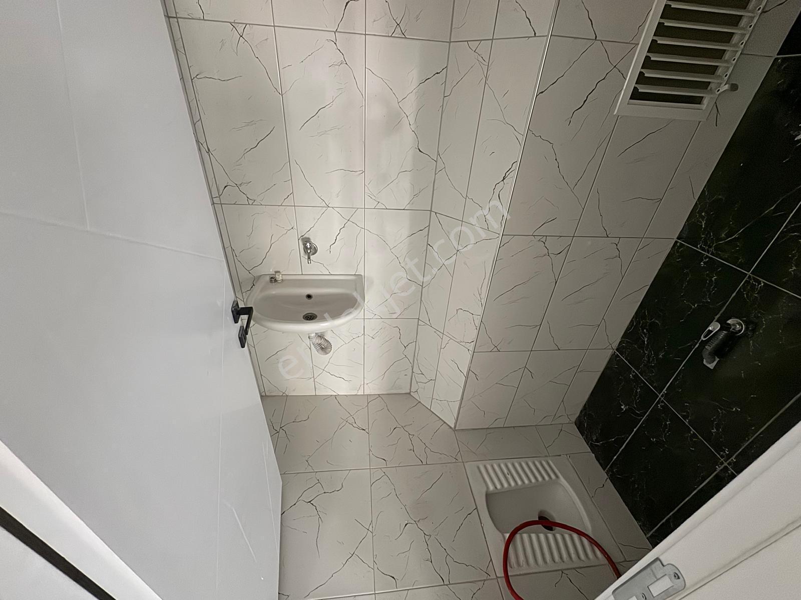 Malazgirt Mah.3+1 115m2 Masrafsız Ara Katta Ön Cephe Daire - Görsel 33