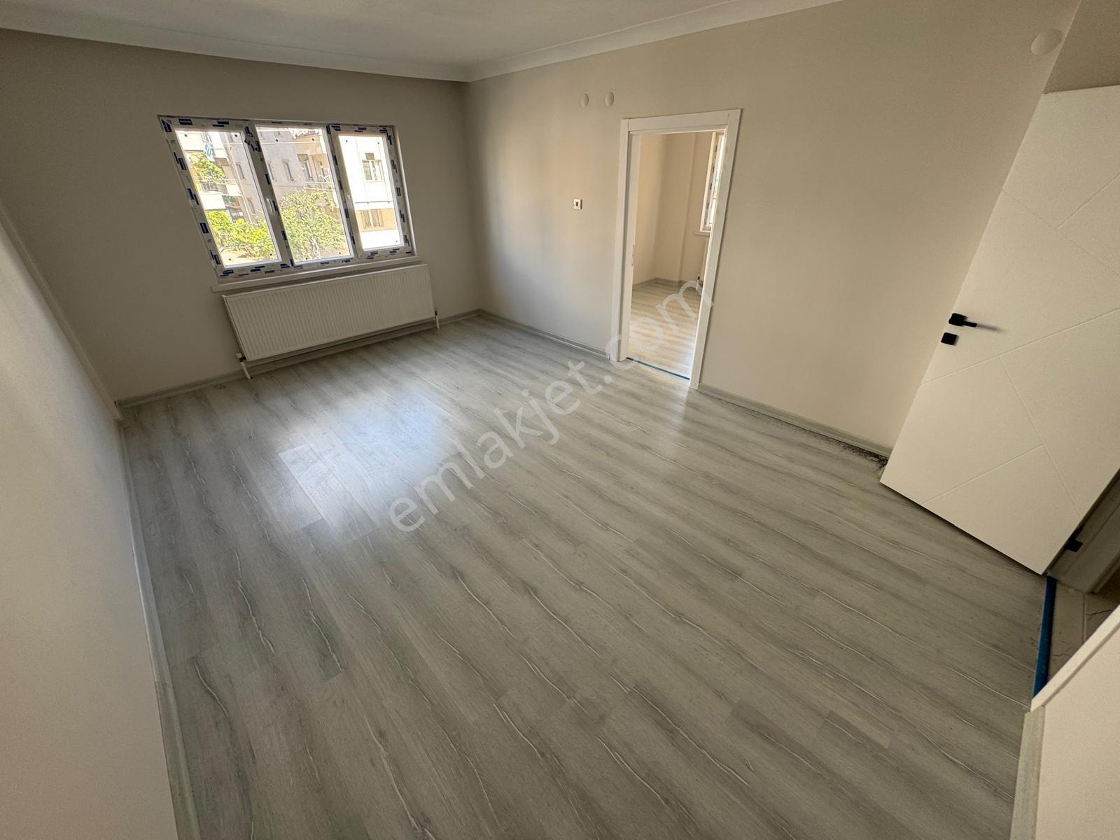 Malazgirt Mah.3+1 115m2 Masrafsız Ara Katta Ön Cephe Daire - Görsel 22