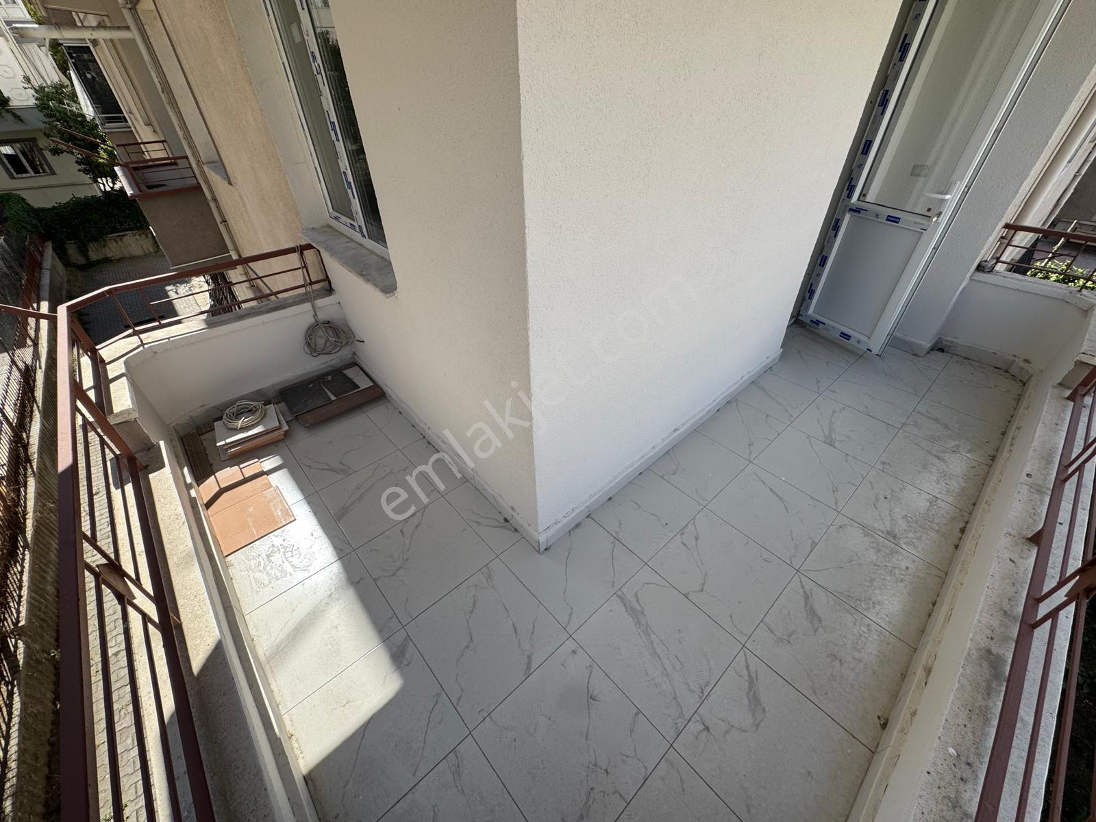 Malazgirt Mah.3+1 115m2 Masrafsız Ara Katta Ön Cephe Daire - Görsel 20