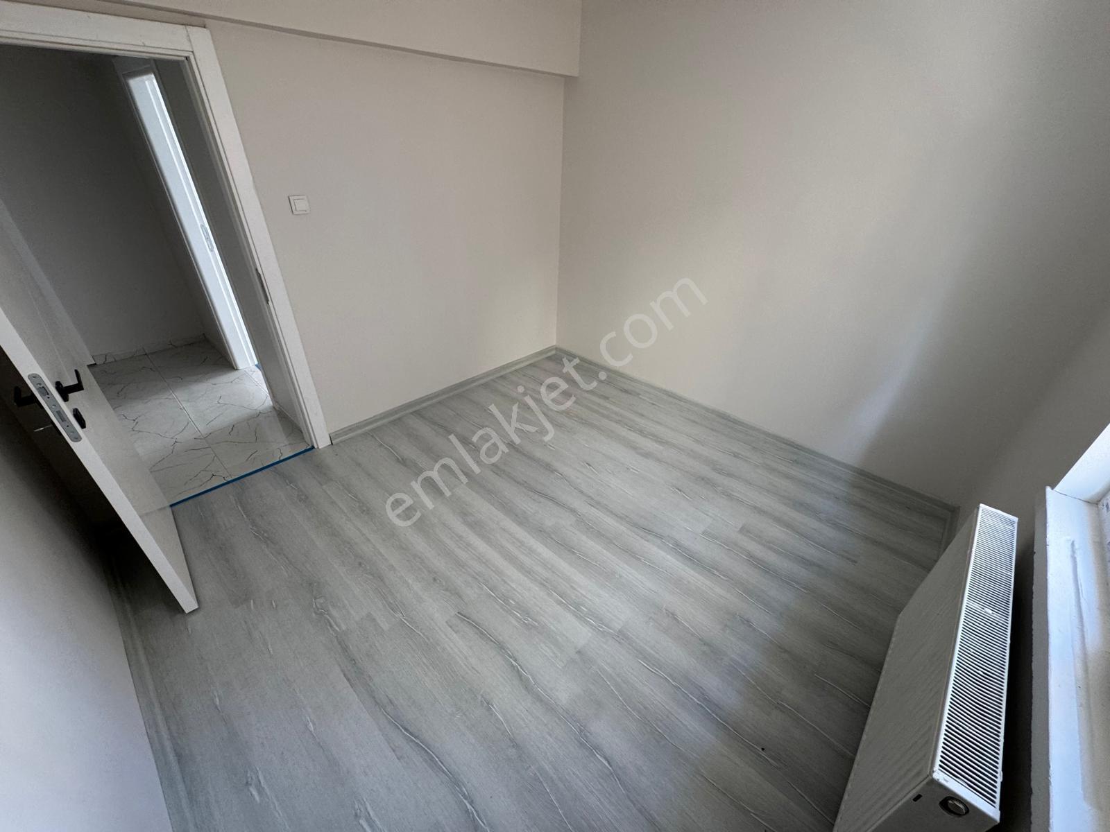 Malazgirt Mah.3+1 115m2 Masrafsız Ara Katta Ön Cephe Daire - Görsel 35
