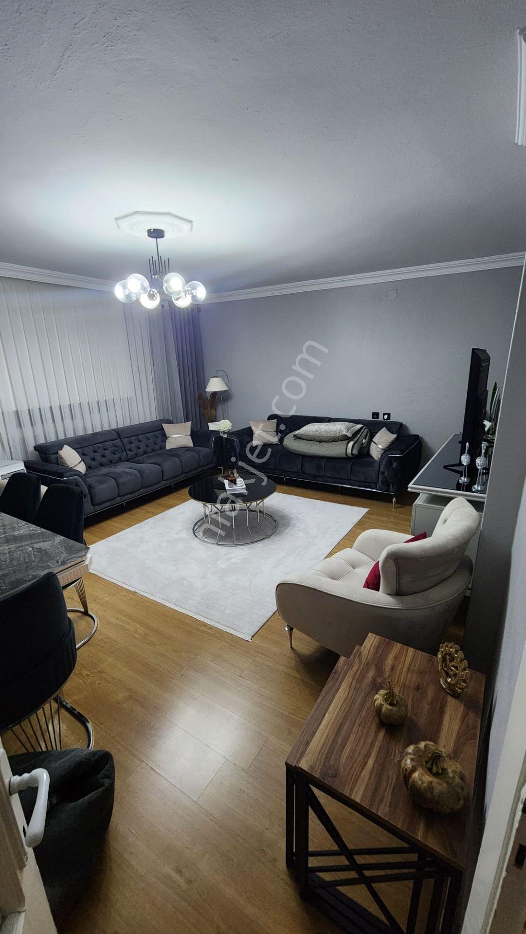 Ağabey Gayrimenkul Den İstiklal Mahallesinde Cadde Üzeri Satılık Daire - Görsel 18
