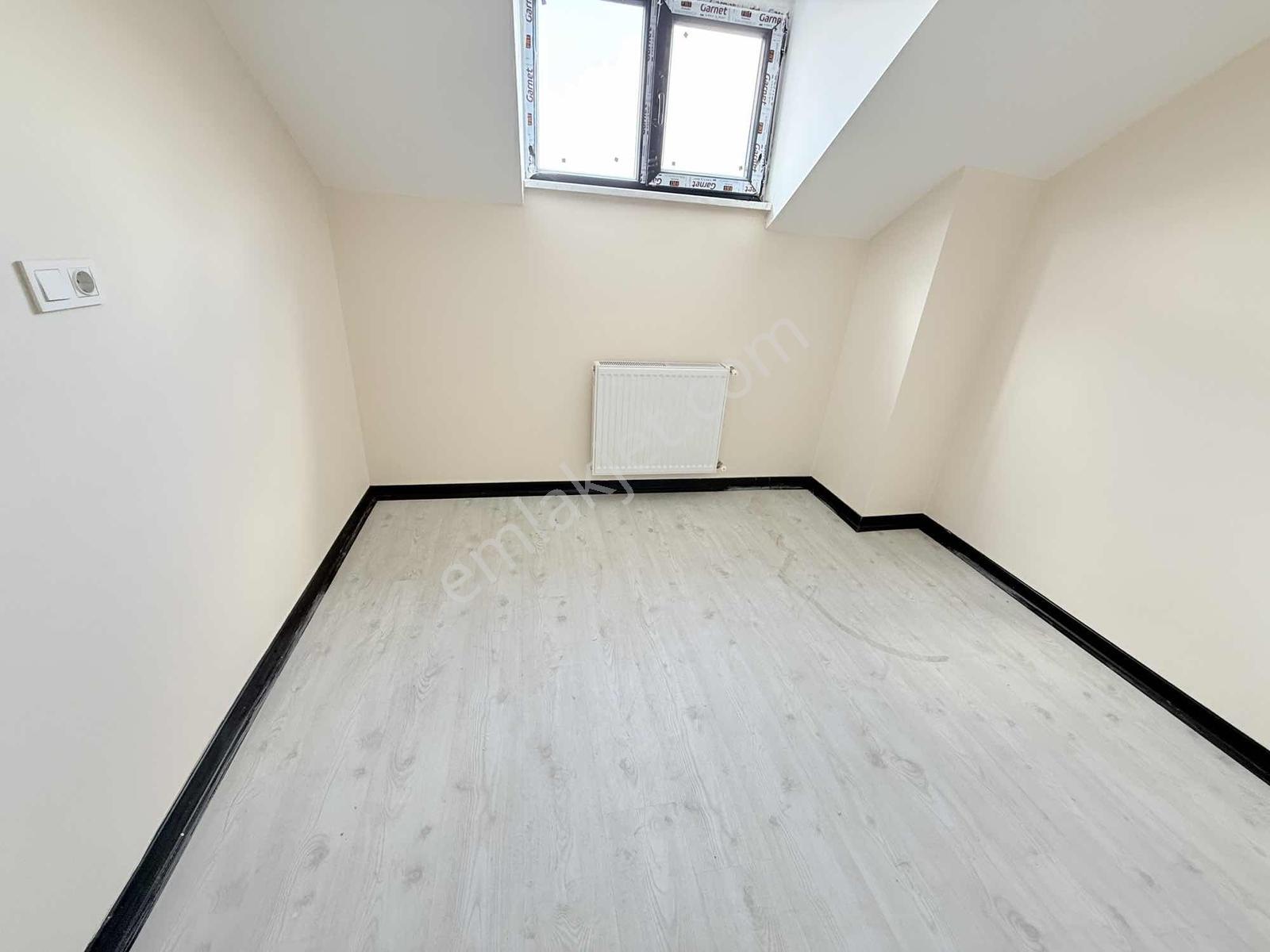 Arzu Emlak'tan Kıbrıs Caddesinde 4+2 240 M2 Dubleks Daire - Görsel 12