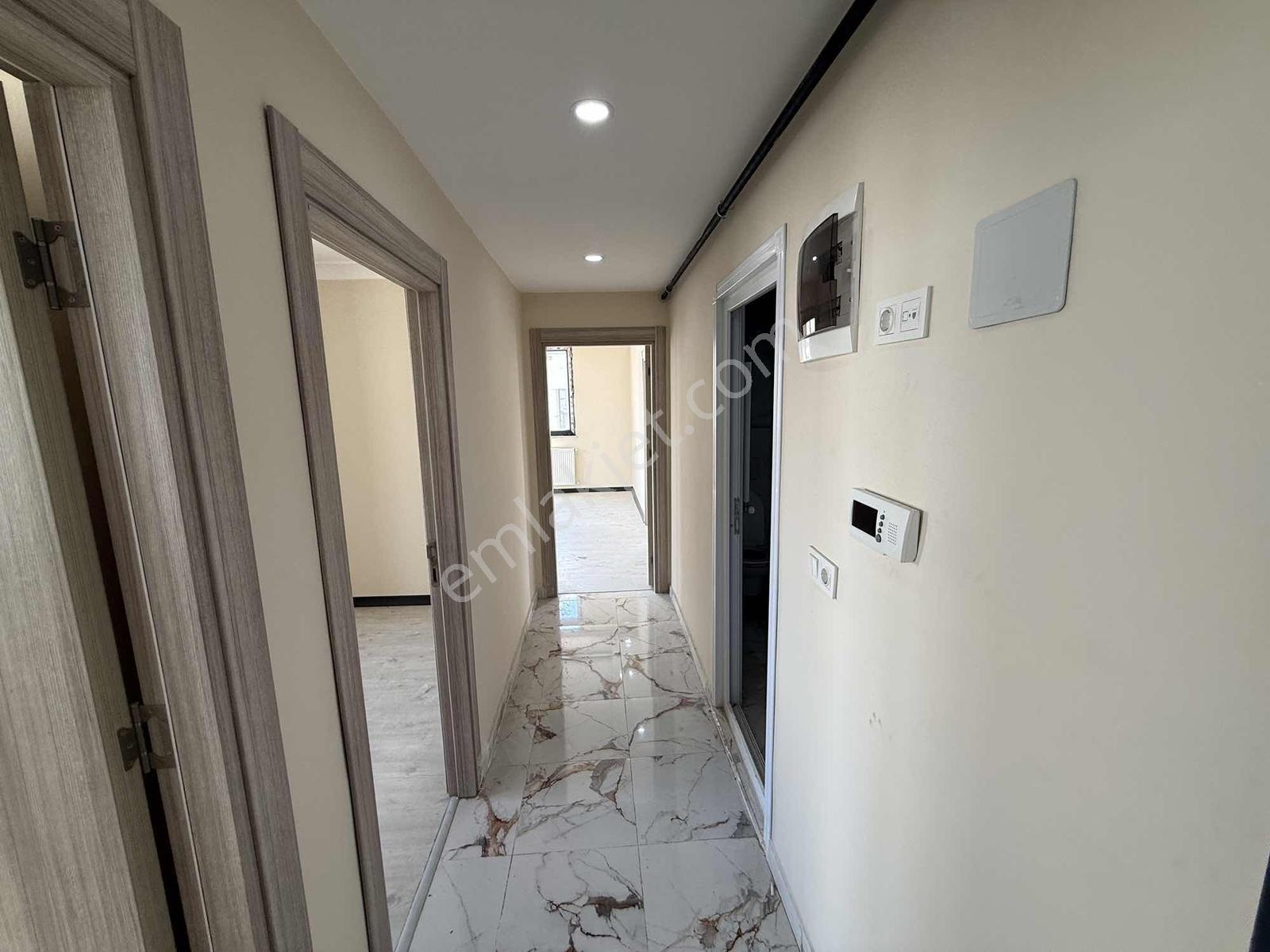 Arzu Emlak'tan Kıbrıs Caddesinde 4+2 240 M2 Dubleks Daire - Görsel 28