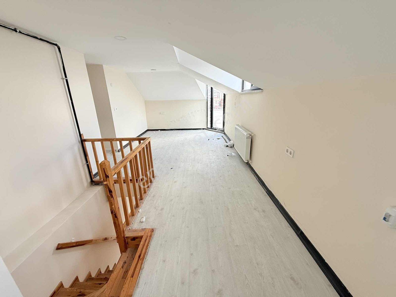 Arzu Emlak'tan Kıbrıs Caddesinde 4+2 240 M2 Dubleks Daire - Görsel 53