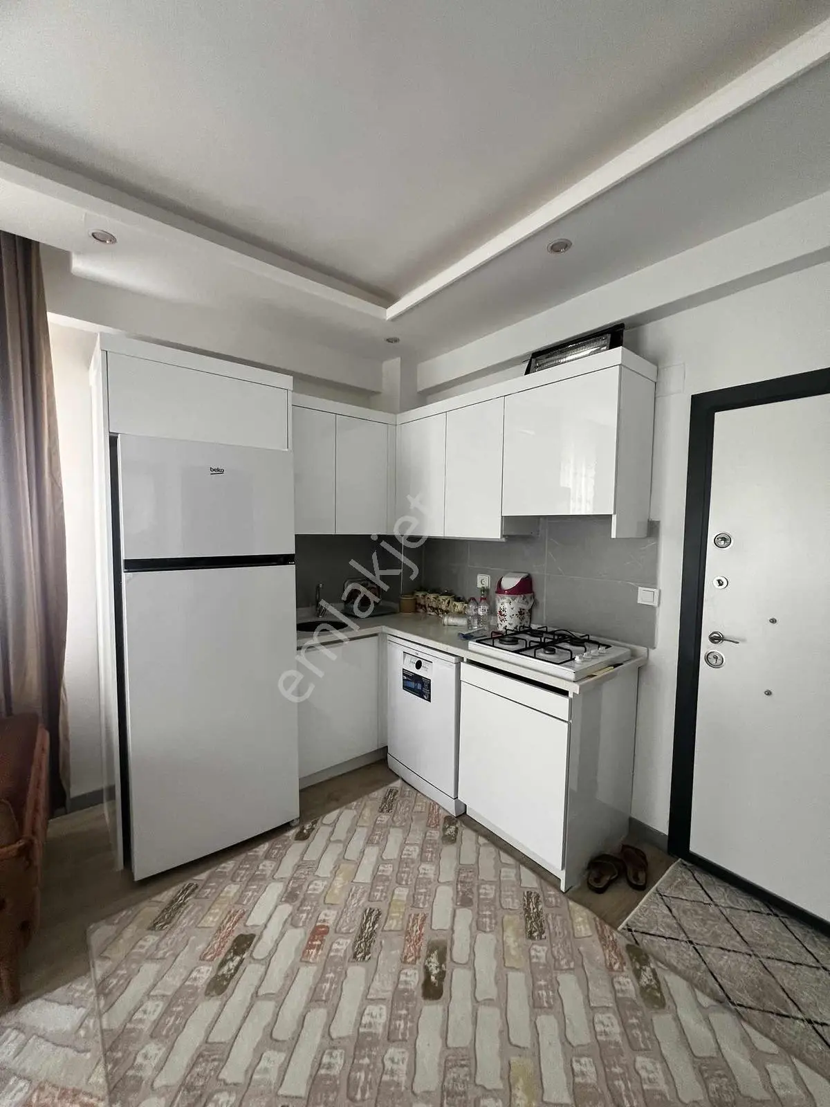 Kulepark~farkıyla~çok~geniş~40~m2net~oturumlu~1+1~eşyalı~satılık - Görsel 2