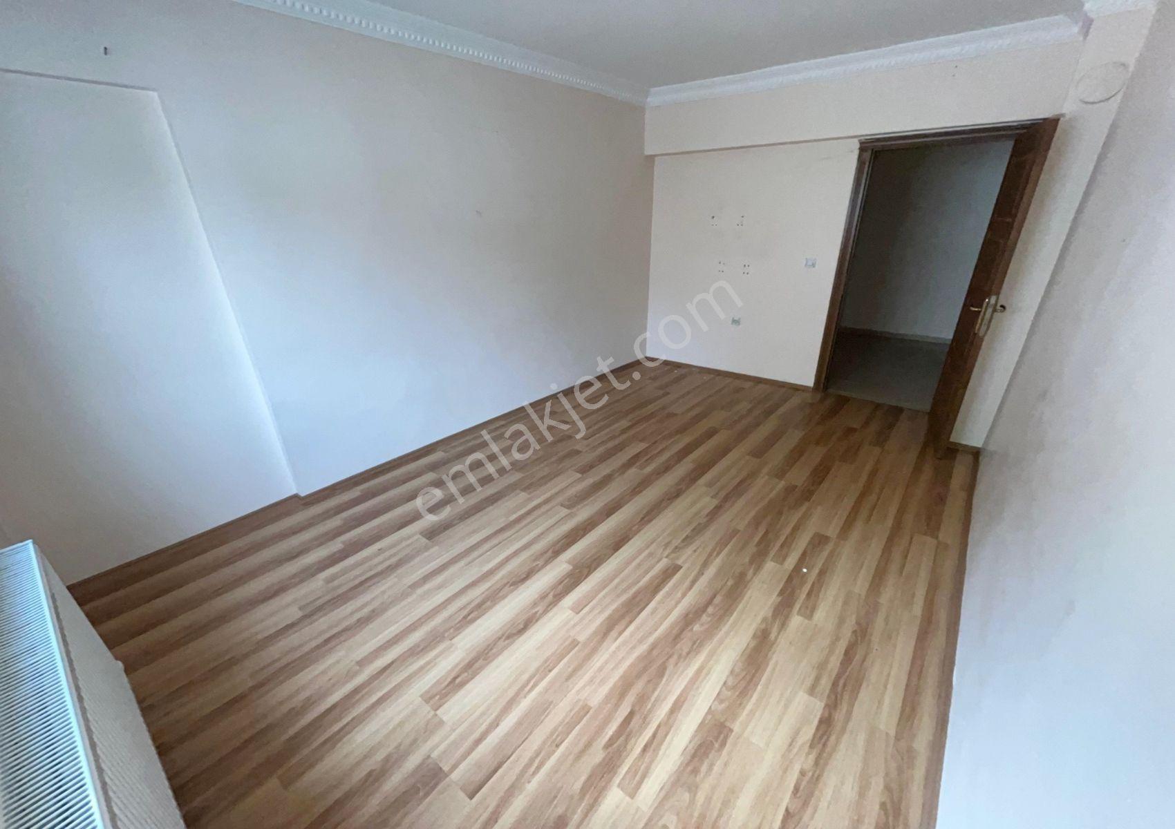 Osmangazi Mahallesi Kat Konumunda Asansörlü 3+1 Daire - Görsel 16