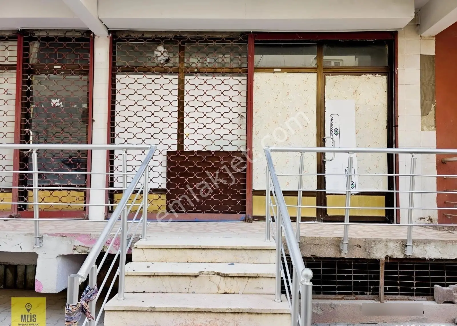 Kiralık Dükkan Pendik Esenyalı Mahallesi