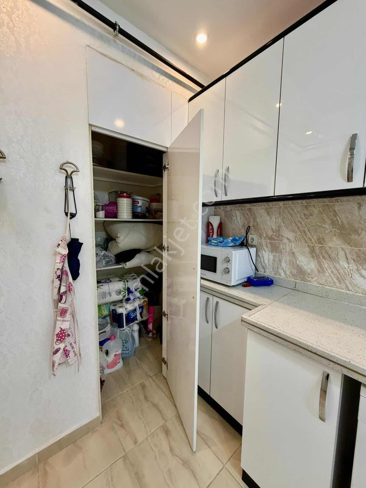 Beykent'te Satılık 2+1 Bakımlı Daire. - Görsel 11