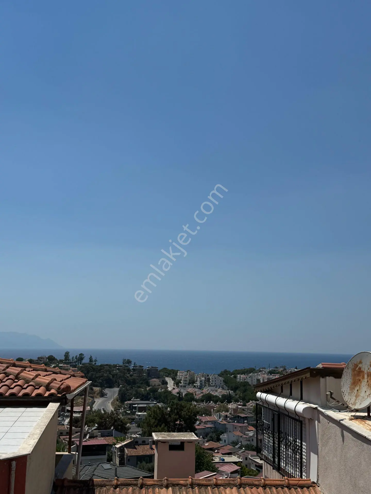 Deniz Manzaralı/ Bahçeli Site İçerisinde Havuzlu Villa - Görsel 3