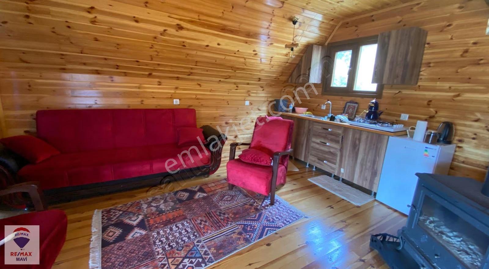 Geyve Epçelerde Manzaralı 503 M² Arsa İçinde 2 Resmi Bungalov - Görsel 3