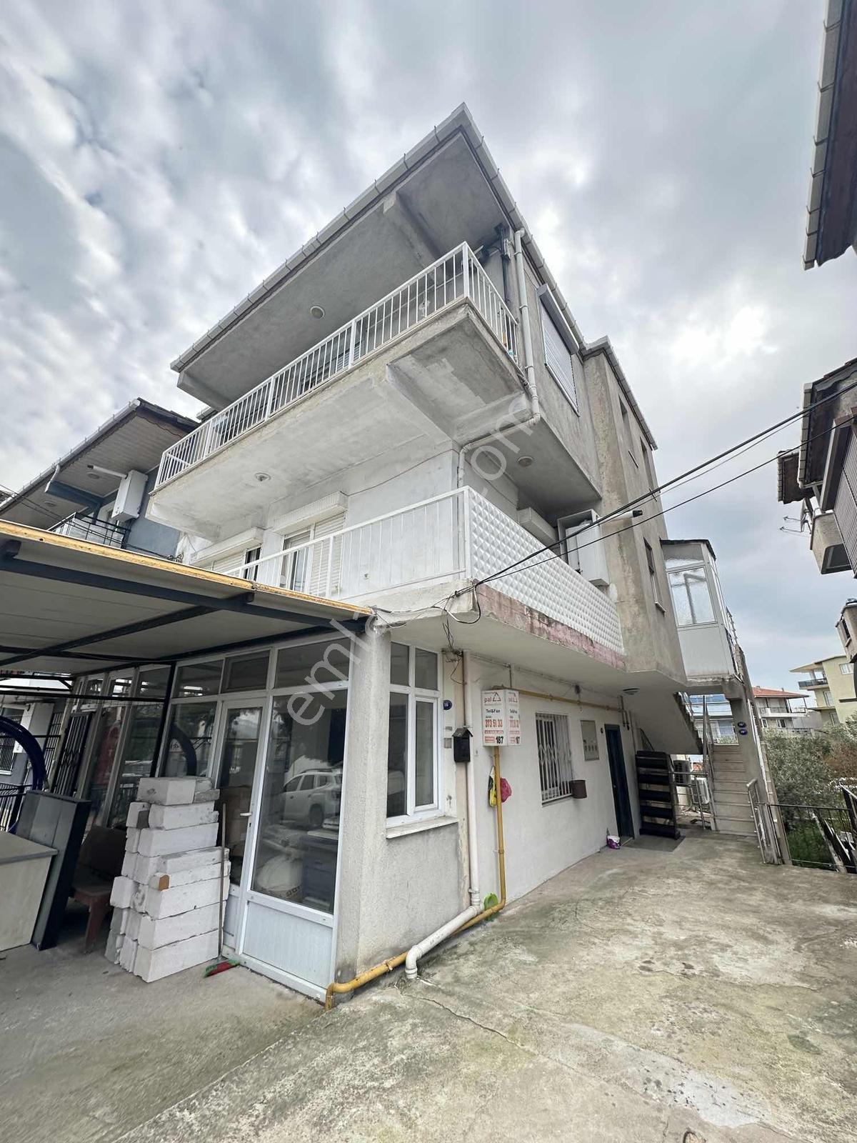 Bornova İnönü Mh.de Komple Satılık 4 Katlı Bina - Görsel 34