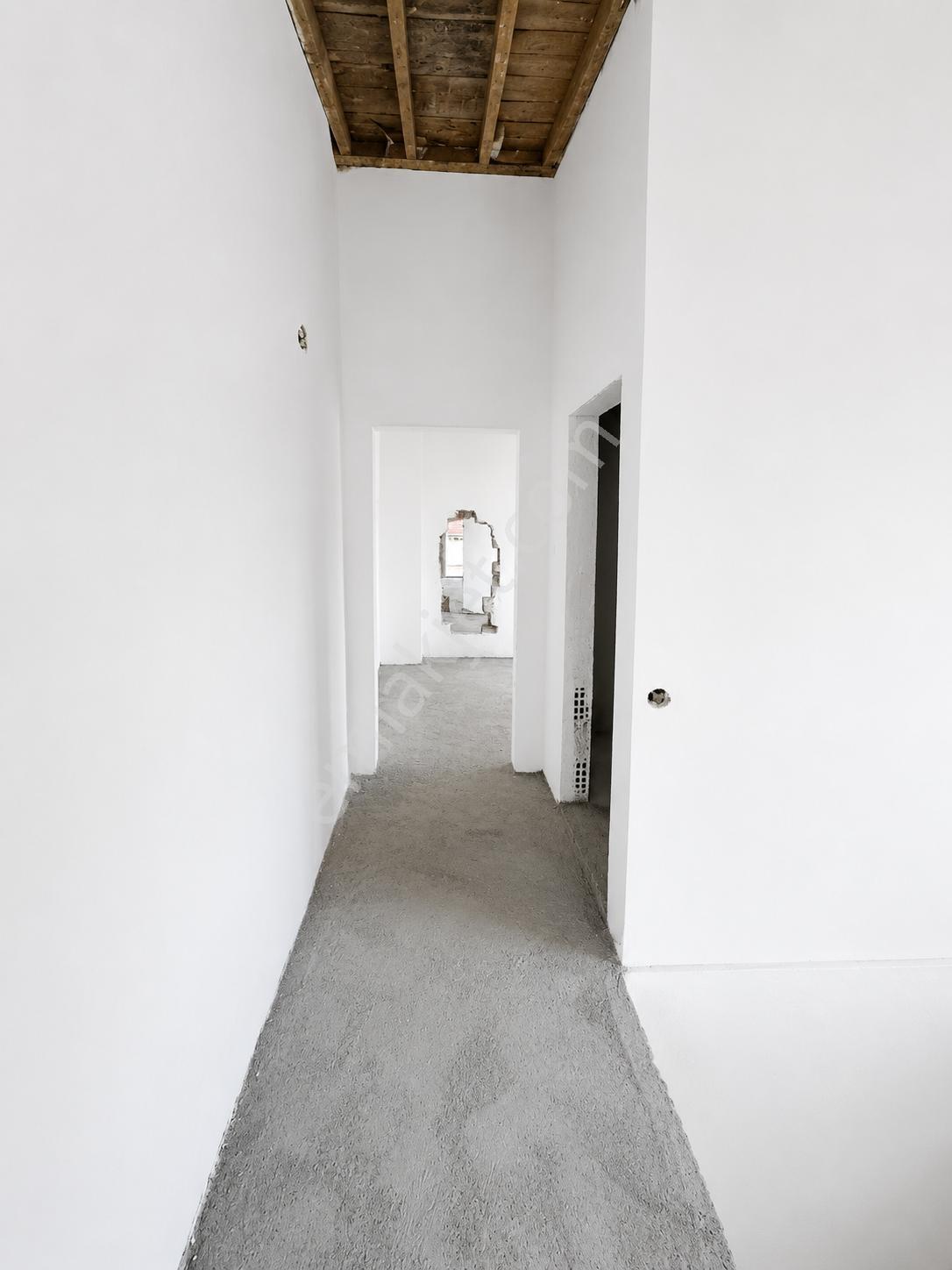 Cide Çarşı Merkezde Muhteşem Satılık Dublxs Daire - Görsel 6