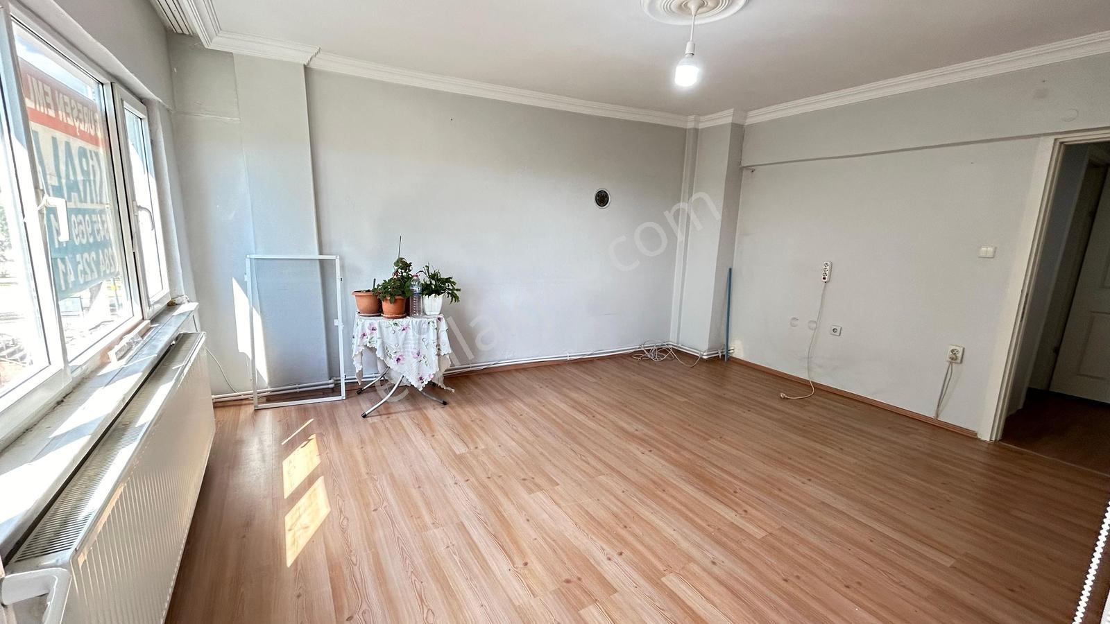 Atatürk Ortaokulu Yanında 2+1 Kiralık Daire - Görsel 13