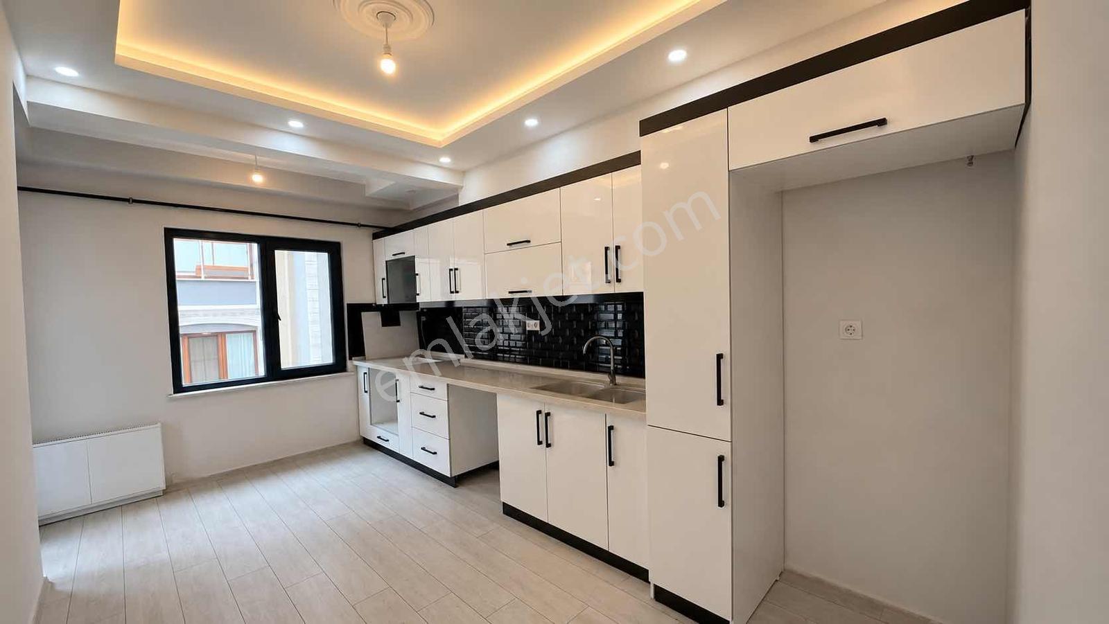 Körfez Esentepe Mah Satılık Arakat Daire 3+1 Odalı - Görsel 9