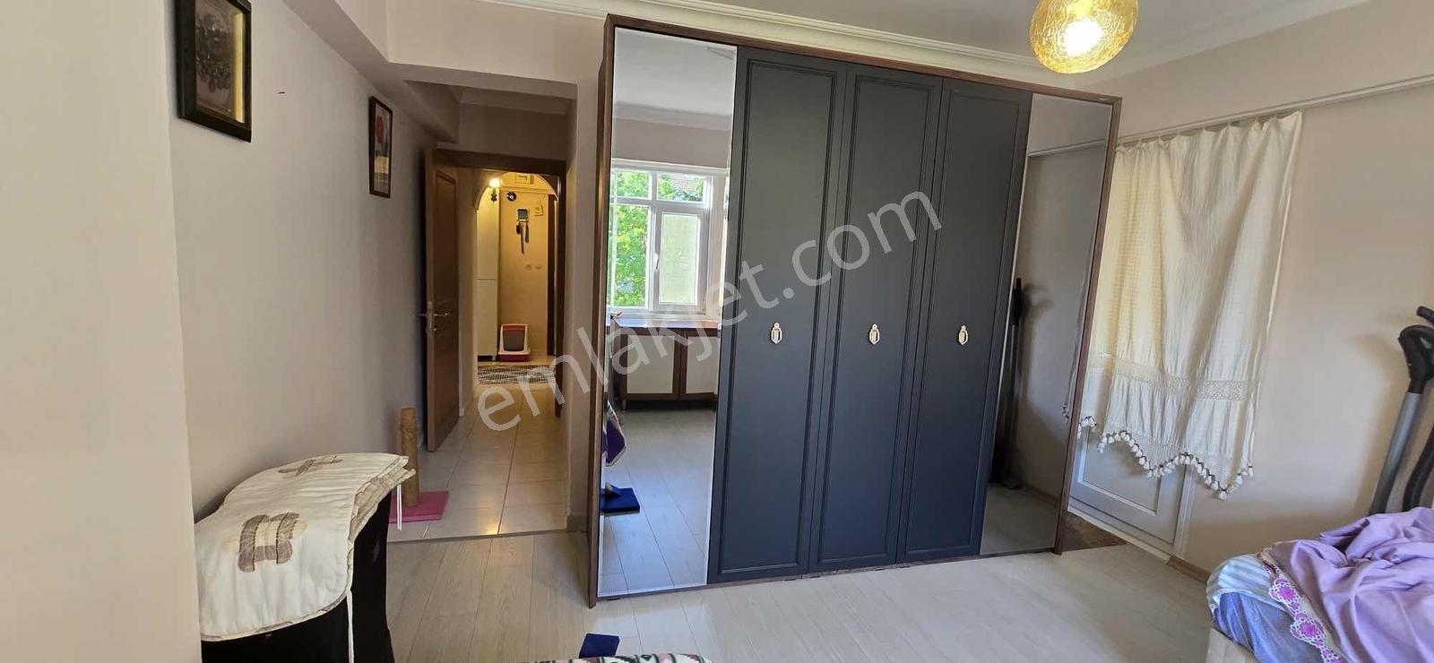 Üsküdar Caddesine Adım Mesafede Satılık Arakat Daire - Görsel 3