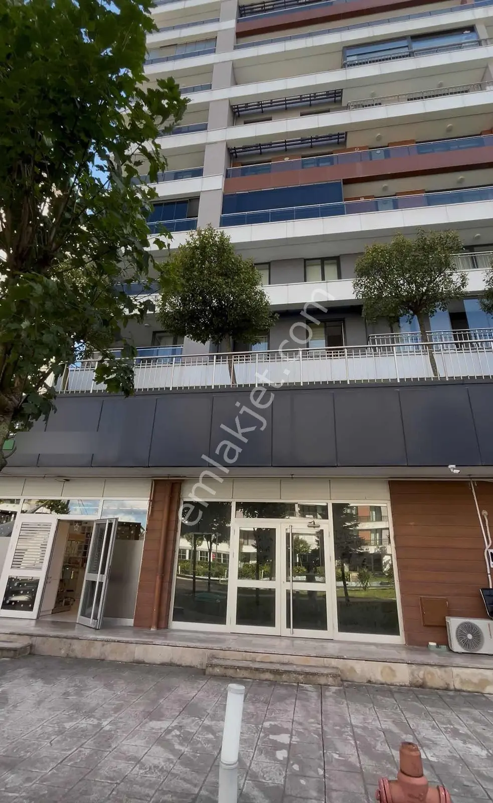 Tarcanlardan Tuana Evlerinde Site İçi Satılık Dükkan - Görsel 2