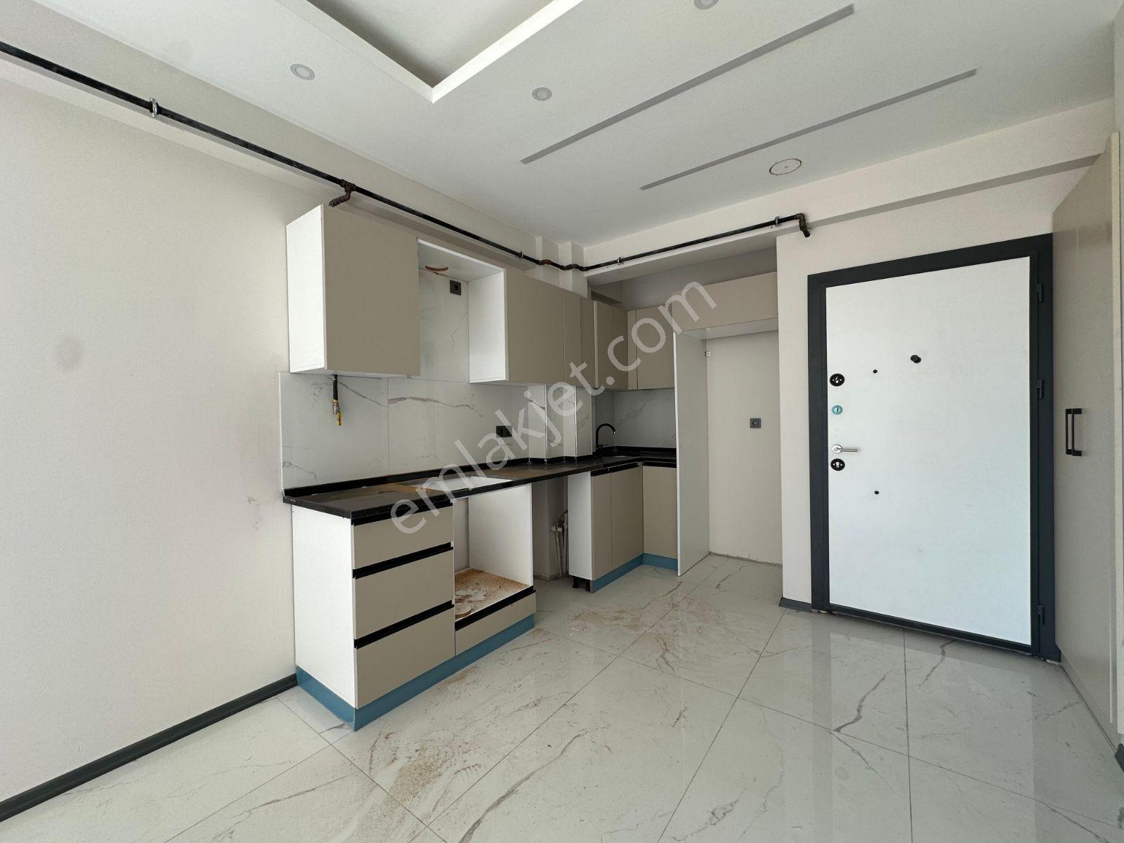 Tuğra'dan Havuzlu Site İçinde Yatay Mimari 1+1 Satılık Daire - Görsel 5