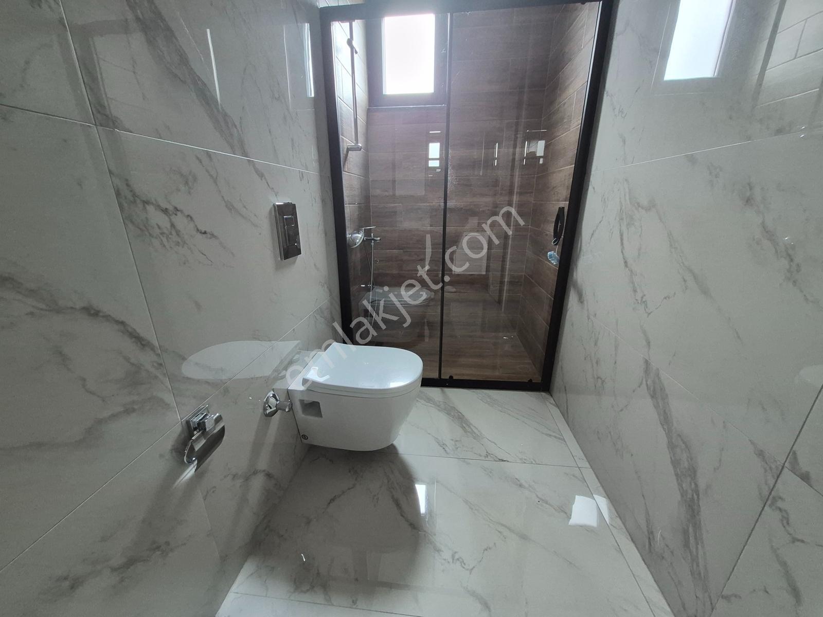 Remax Advantage'den Kiralık Gümüştepe'de 4.5+1 Lüks Daire - Görsel 9