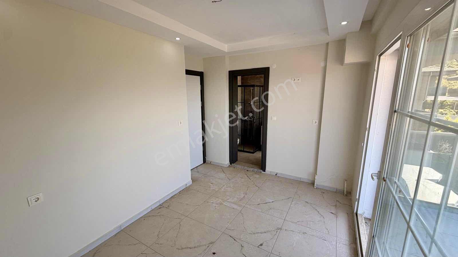 Kuşadası Güzelçamlı'da Köşe Konumlu Özel Havuzlu 3+1 Villa - Görsel 14