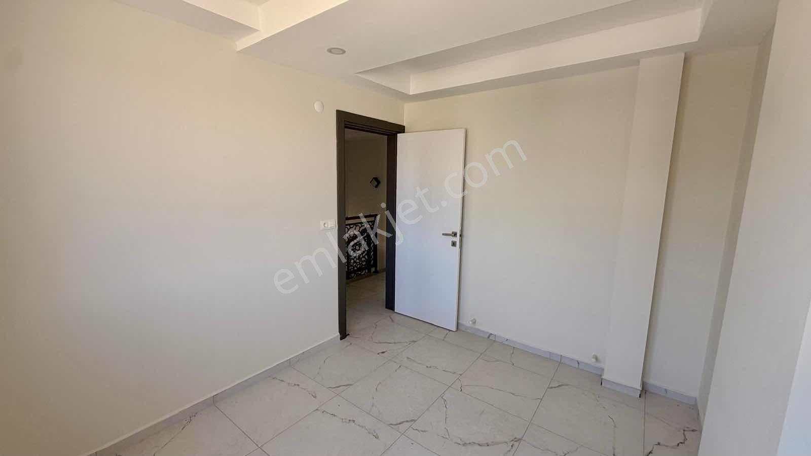 Kuşadası Güzelçamlı'da Köşe Konumlu Özel Havuzlu 3+1 Villa - Görsel 17