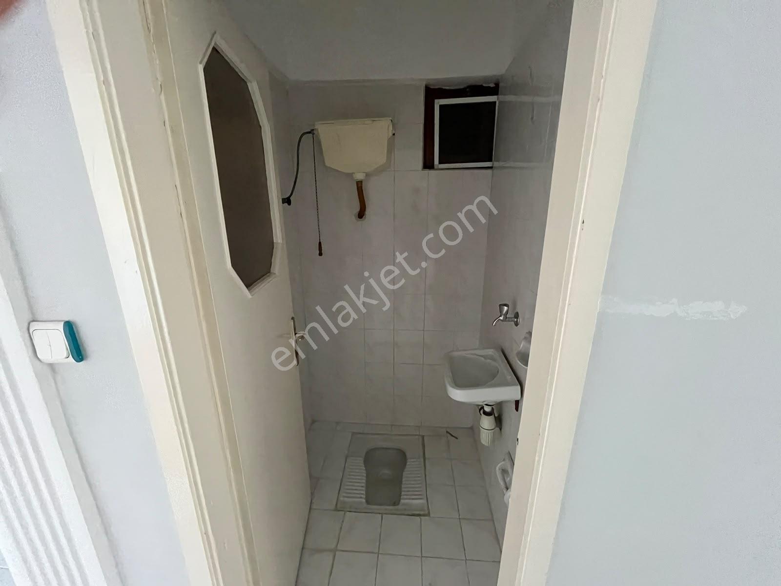 Tugay Ve Adliyeye Yürüme Mesafesi 3+1 Daire Üst Kat Yeni Boyalı - Görsel 28
