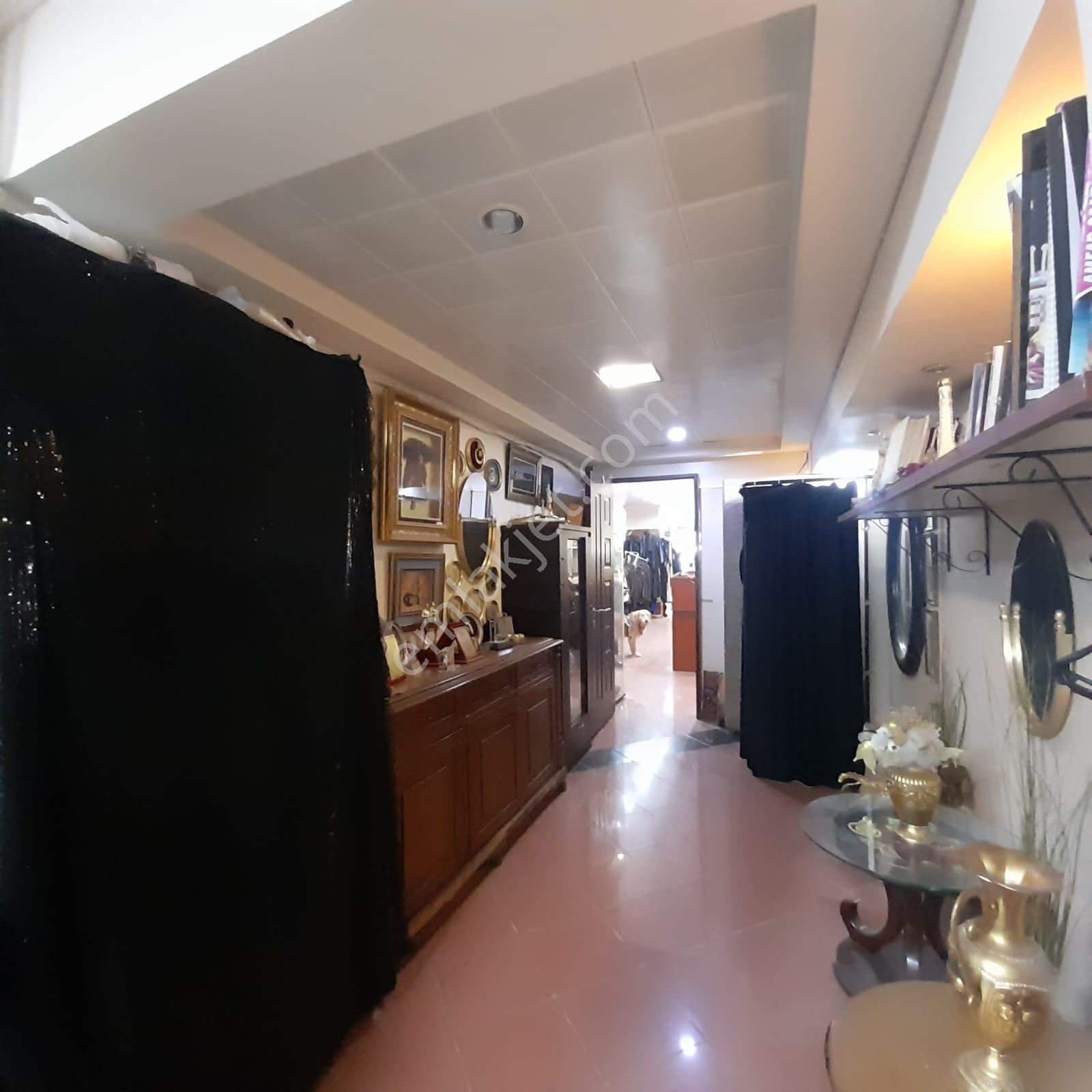 Bahriye Üçokda Devren Kiralık Sanat Atölyesi & Modaevi - Görsel 7