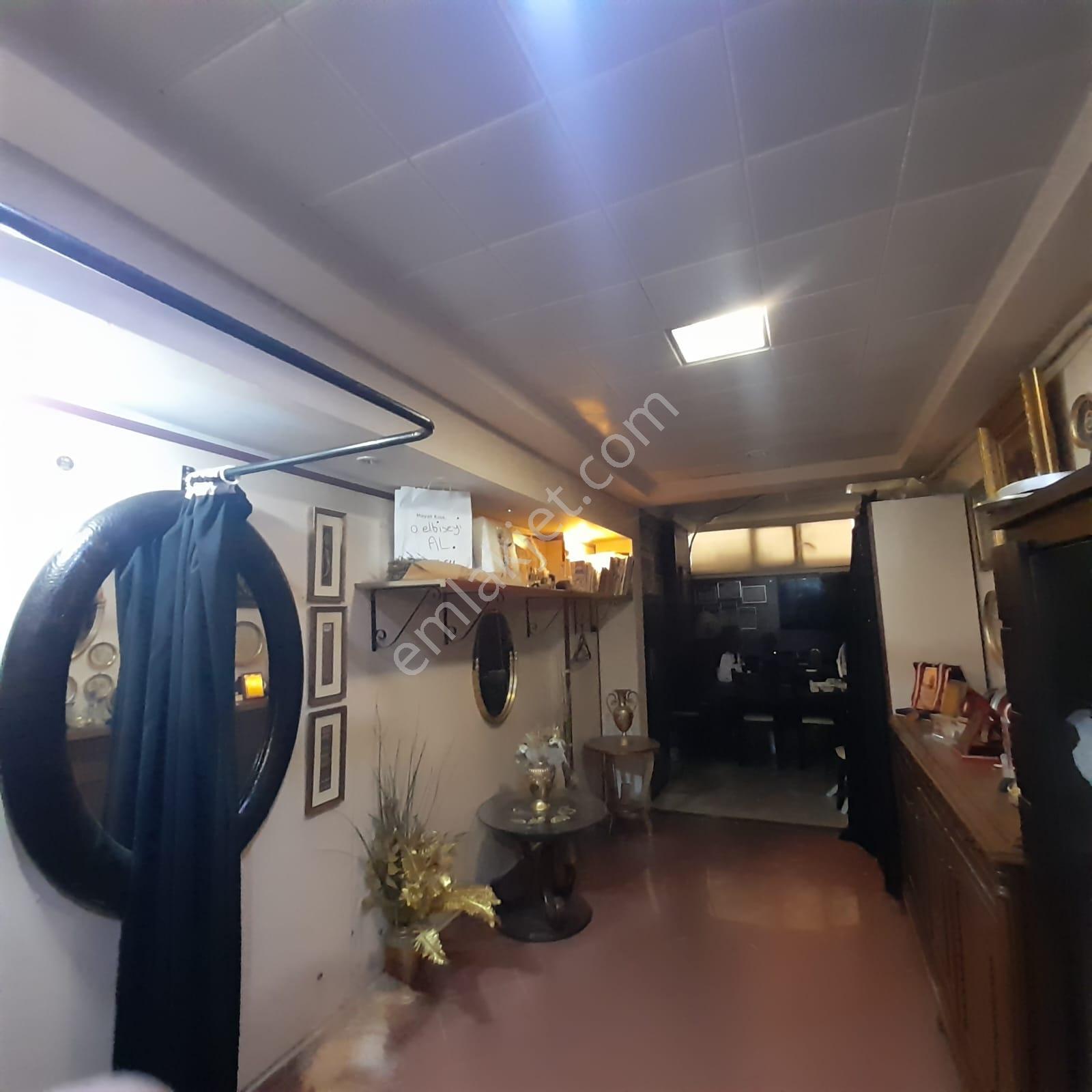 Bahriye Üçokda Devren Kiralık Sanat Atölyesi & Modaevi - Görsel 9