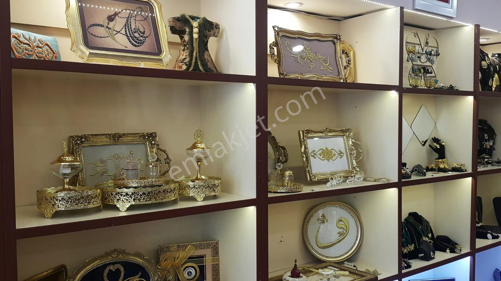 Bahriye Üçokda Devren Kiralık Sanat Atölyesi & Modaevi - Görsel 16