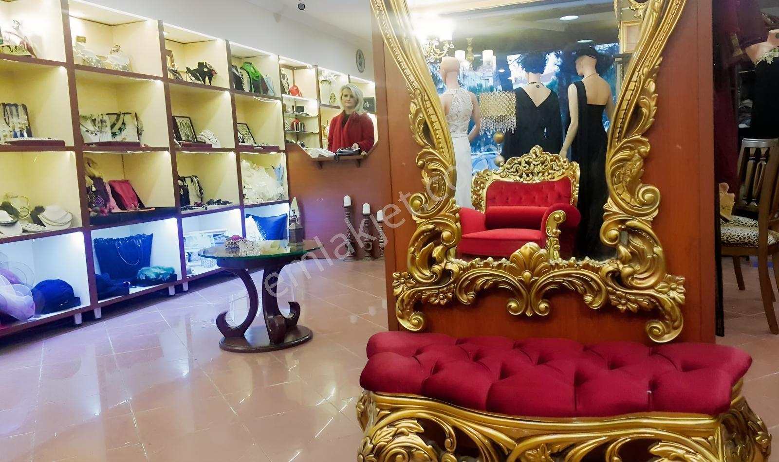 Bahriye Üçokda Devren Kiralık Sanat Atölyesi & Modaevi - Görsel 2