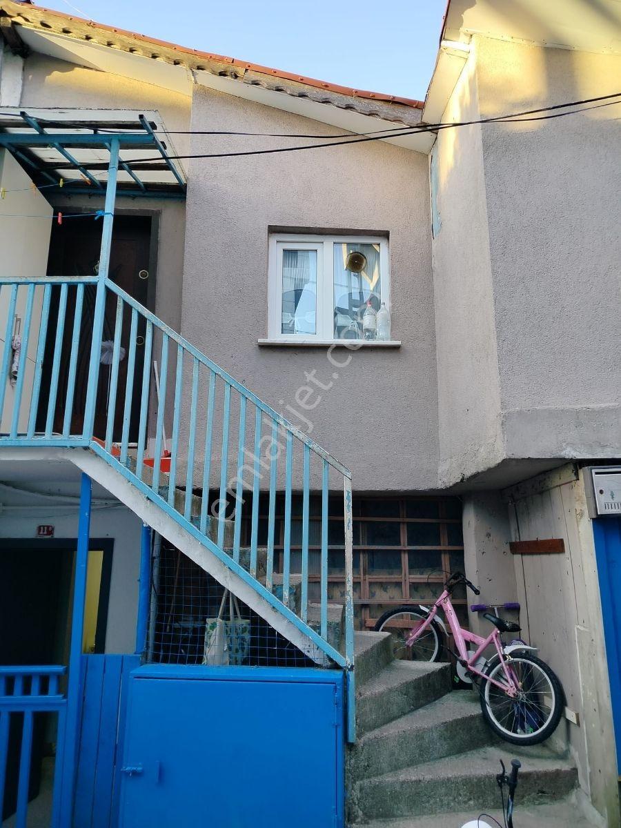 Beykoz Yenimahalle'de 55 M2 Arsa Paylı 2 Katlı Müstakil Bina - Görsel 2