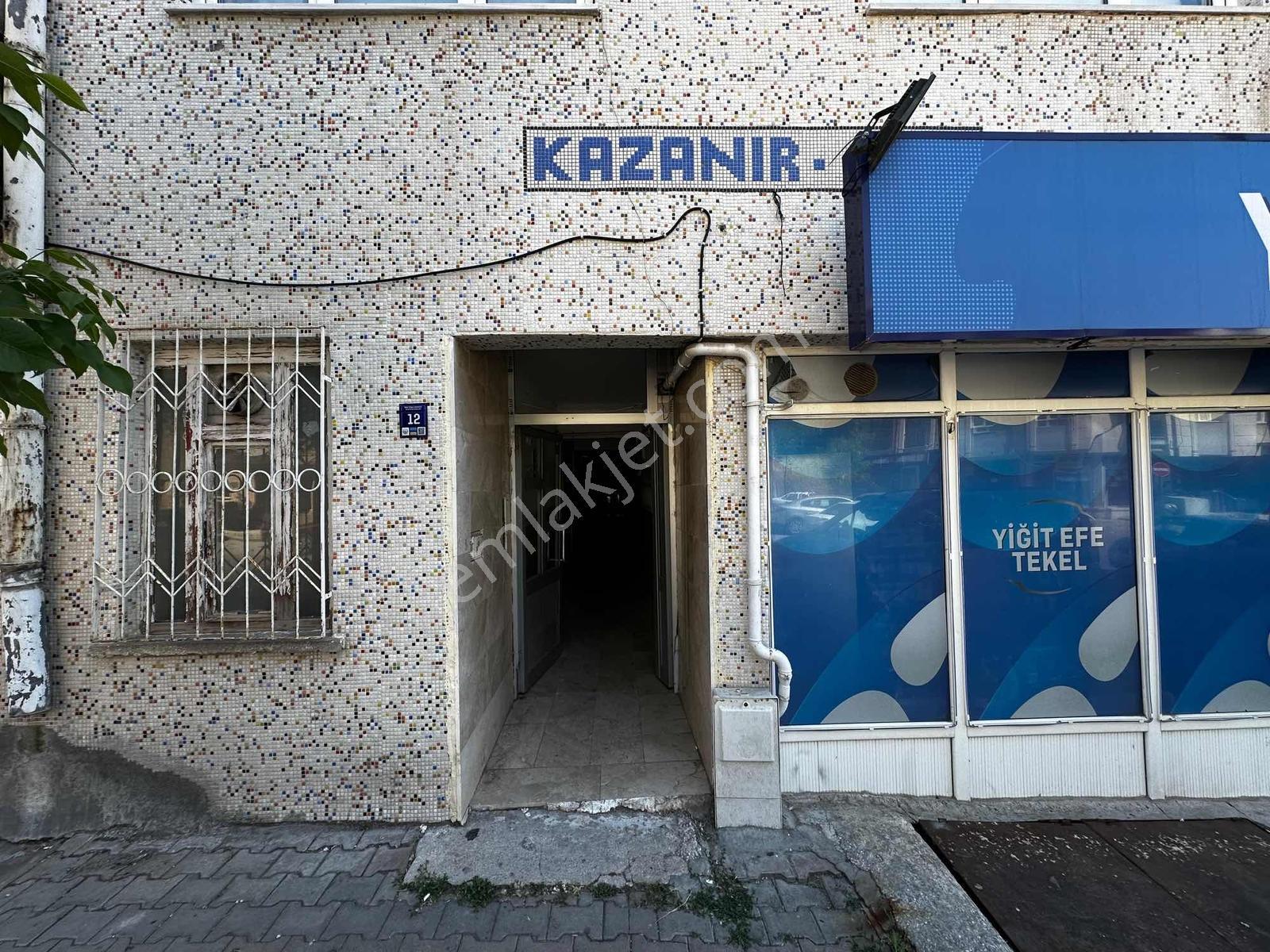 Asrın Emlak'tan Mehmetpaşa Mh.giriş Kat 2+1 Kom.satılık Daire - Görsel 2