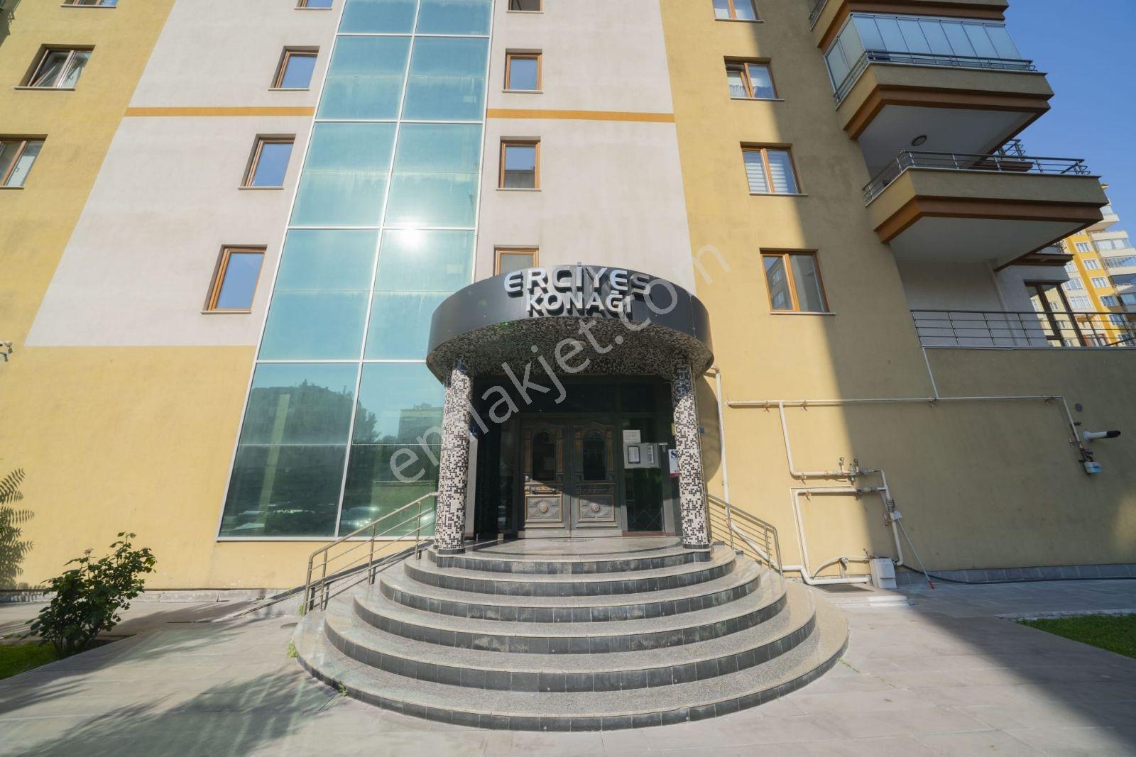 Köşk Mah.erciyes Konağı'nda Geniş Ve Prestijli 4+1 Satılık Daire - Görsel 4