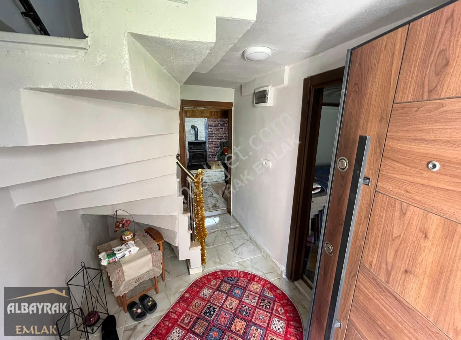 Albayraktan 424m² Arsa İçinde 5+2 Hazır Kurulu Eşyalı Villa - Görsel 15