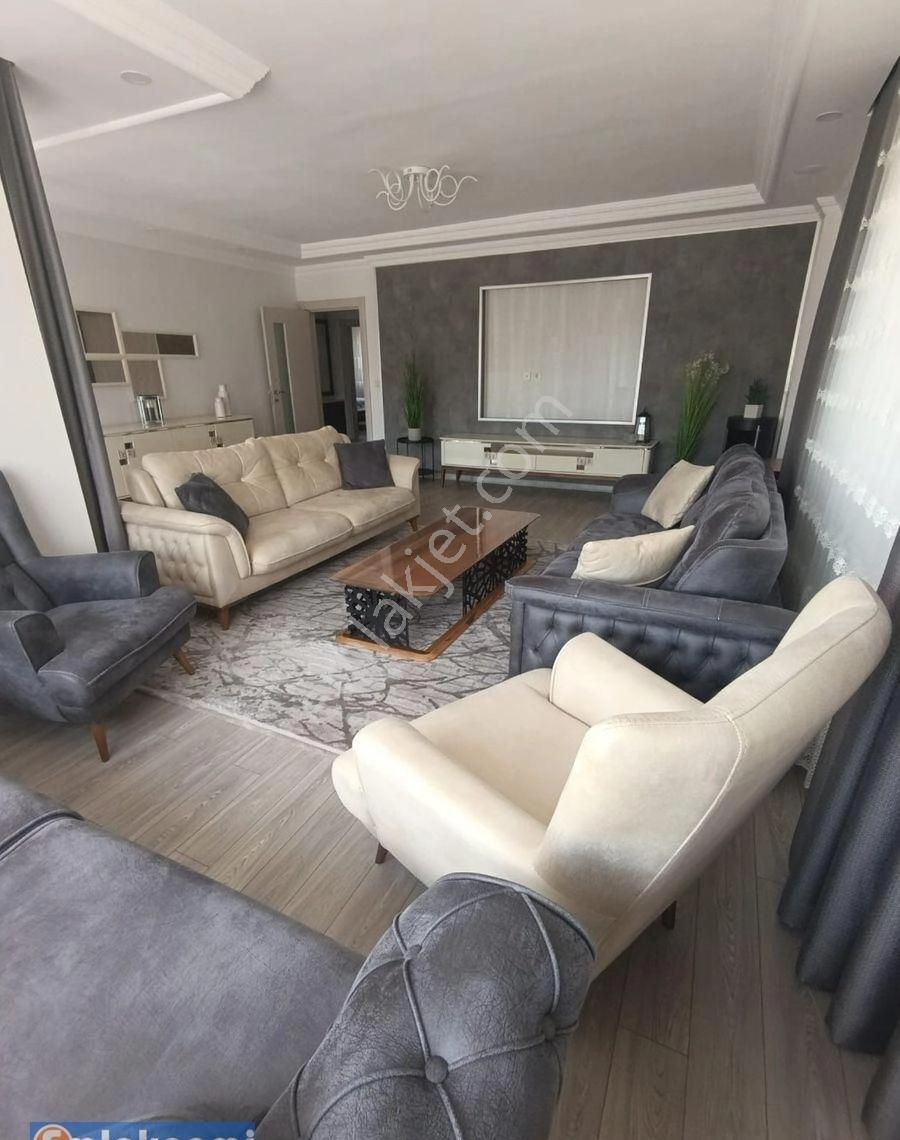 Yunuskent'te 515 M² Arsa İçinde 5+1 Dubleks Villa 370 M2 Brüt 2 Adet Garaj Ve 2 Adet Kiler Ve Depo - Görsel 33