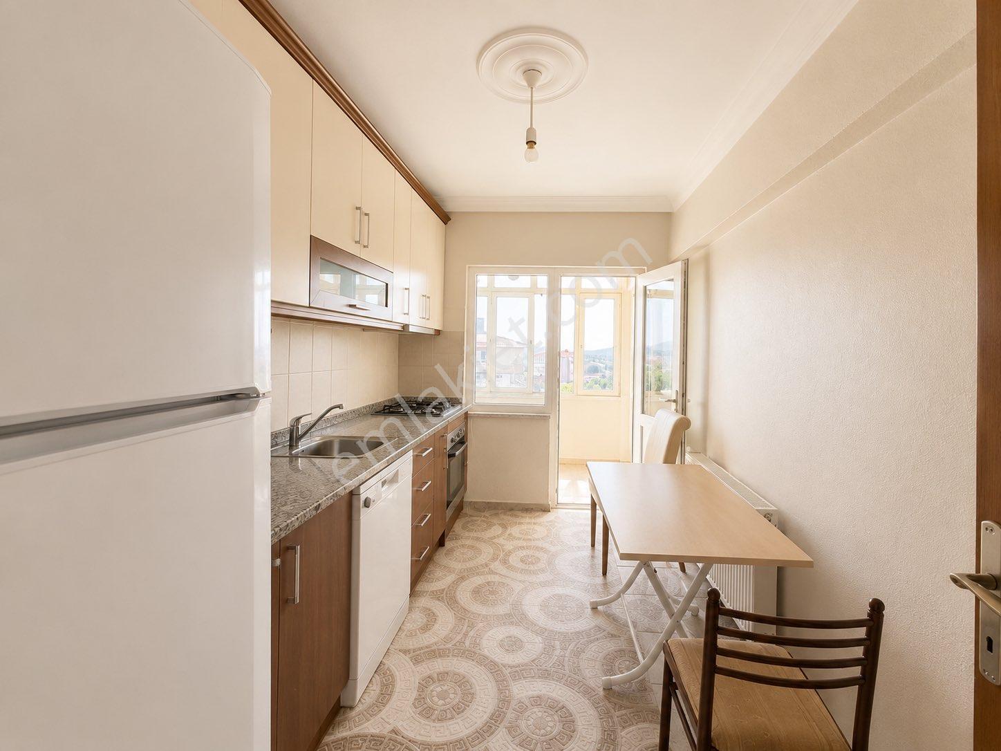 Remax Lavanda Belediye Konutlarında 3+1 Satılık Daire - Görsel 21