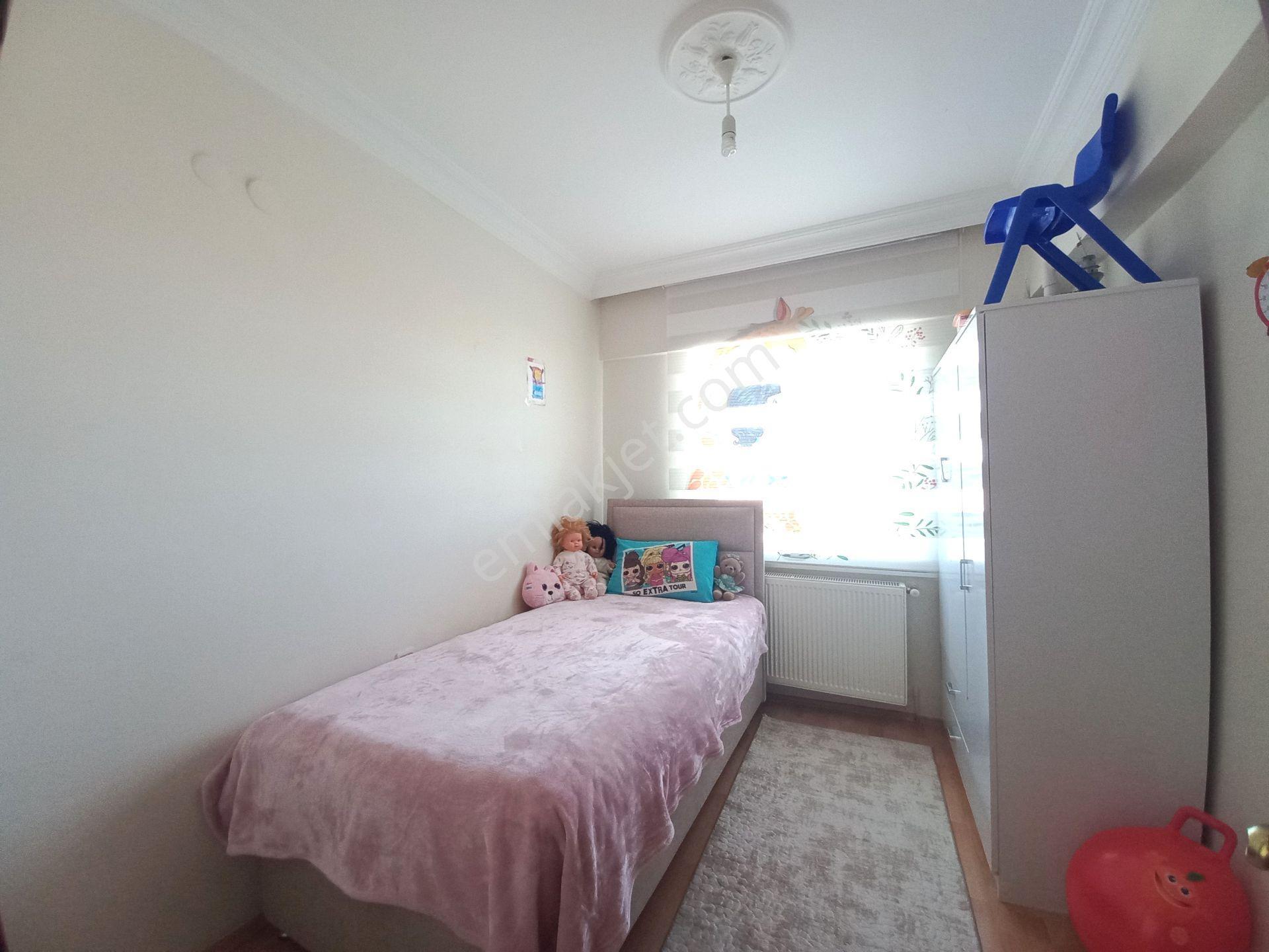 Nam-ak Emlak'tan Önü Açık Park Manzaralı Orta Kat 3+1 Daire - Görsel 16