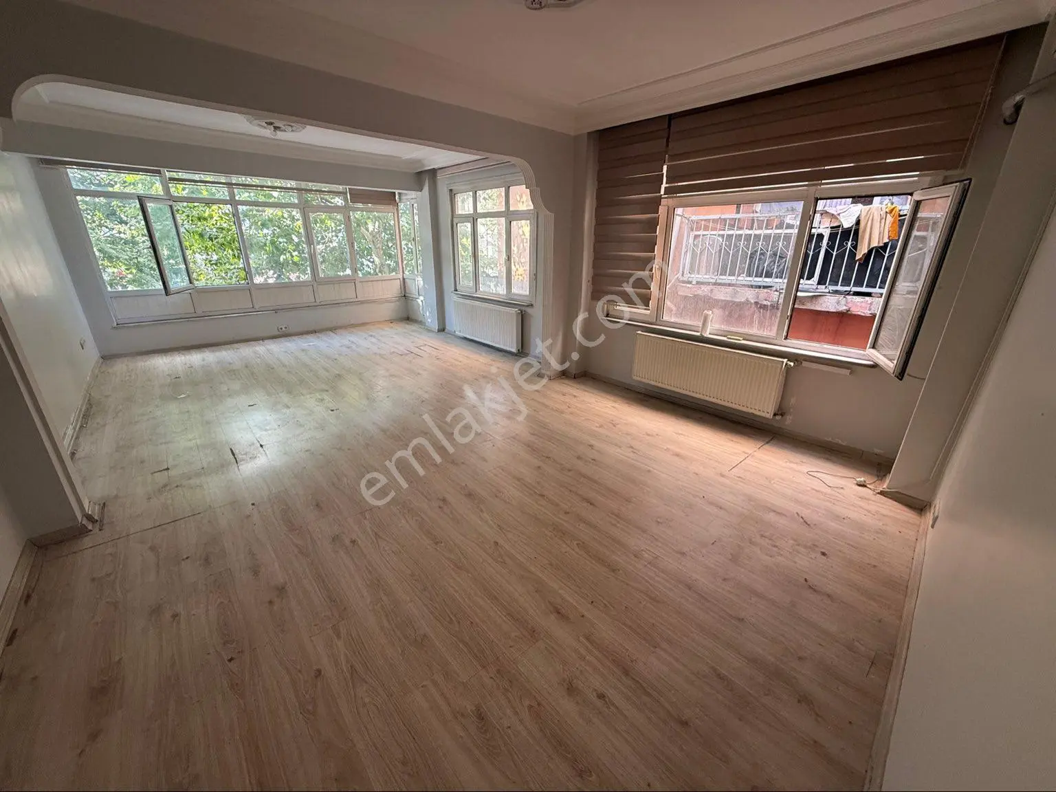 Şirinevler Fetih Caddesi Üzerinde 2+1 Kiralık Ofis - Görsel 2