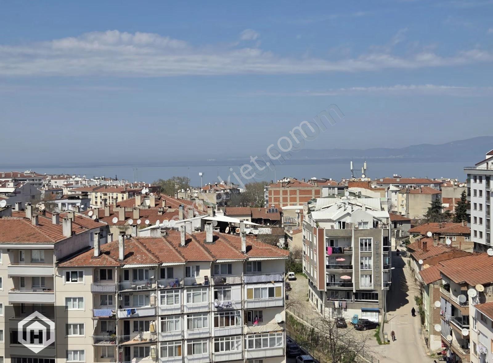 Mudanya Güzelyalı Merkez Kiralık 3+1 130mt2 Bakımlı Daire